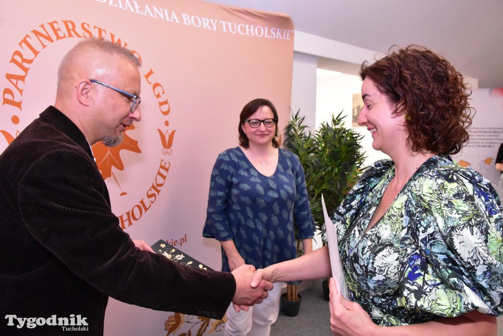 Uroczystość wręczania umów o powierzenie grantu na projekty dla seniorów