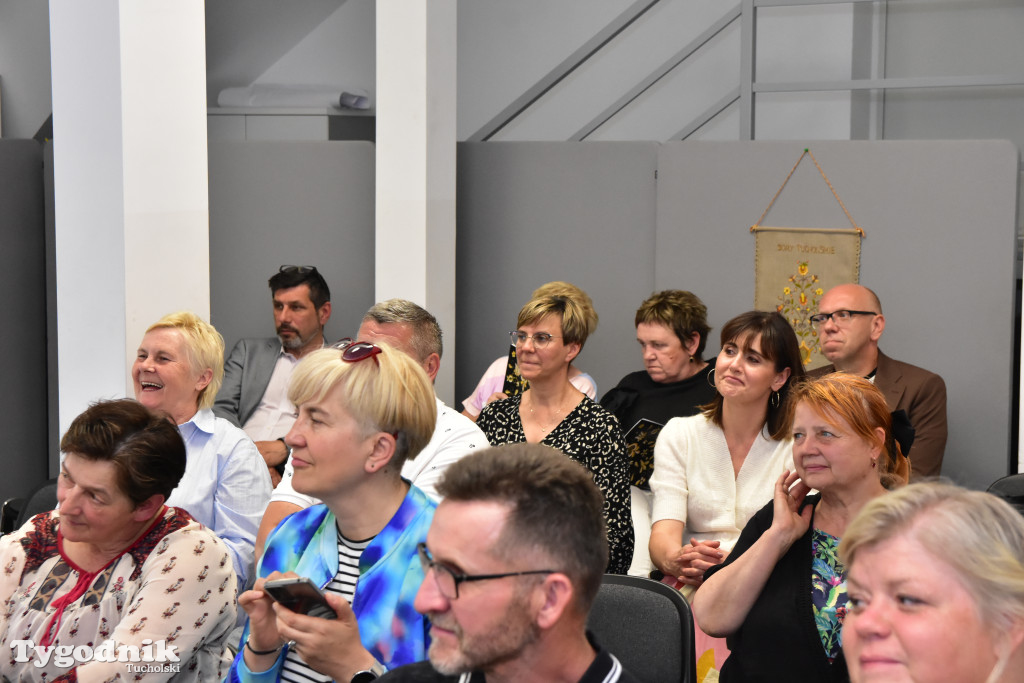 Uroczystość wręczania umów o powierzenie grantu na projekty dla seniorów