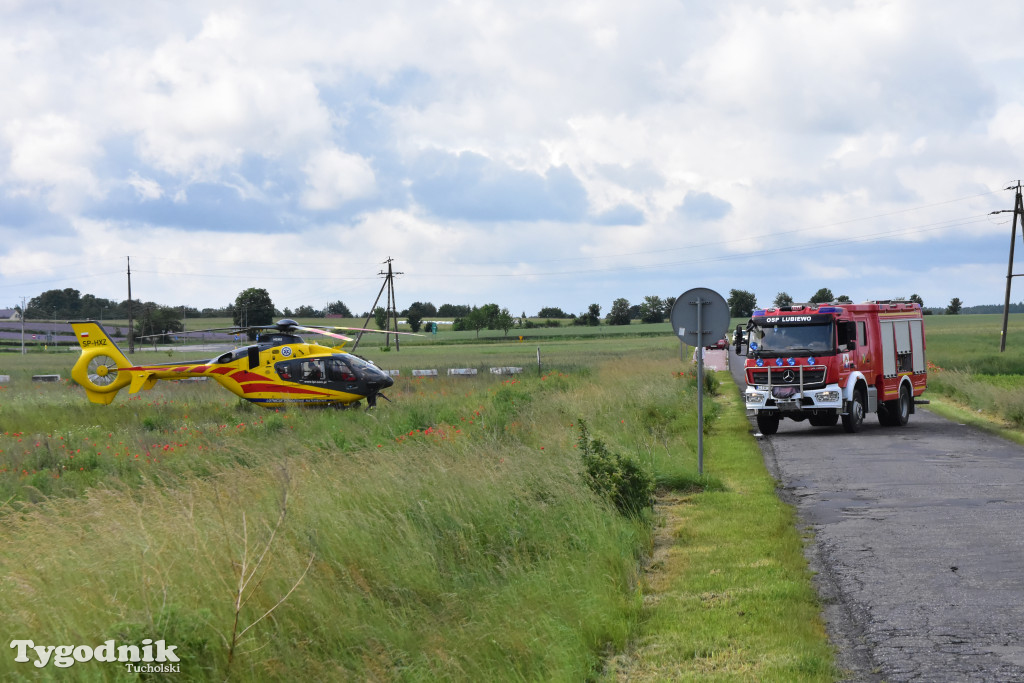 Gm. Lubiewo: Fatalnie wyglądający wypadek. Kierujący skodą octavią uderzył w drzewo!