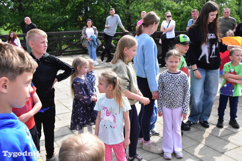 Dzień Dziecka w Stobnie to bezgraniczna radość kilkudziesięciu uśmiechniętych dzieci