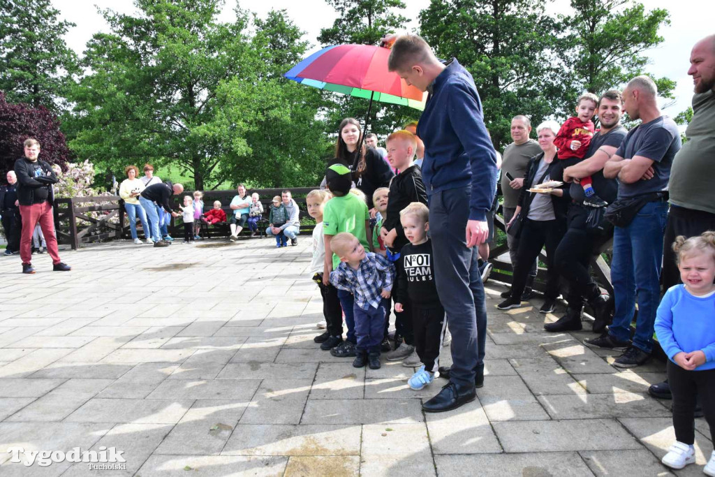 Dzień Dziecka w Stobnie to bezgraniczna radość kilkudziesięciu uśmiechniętych dzieci