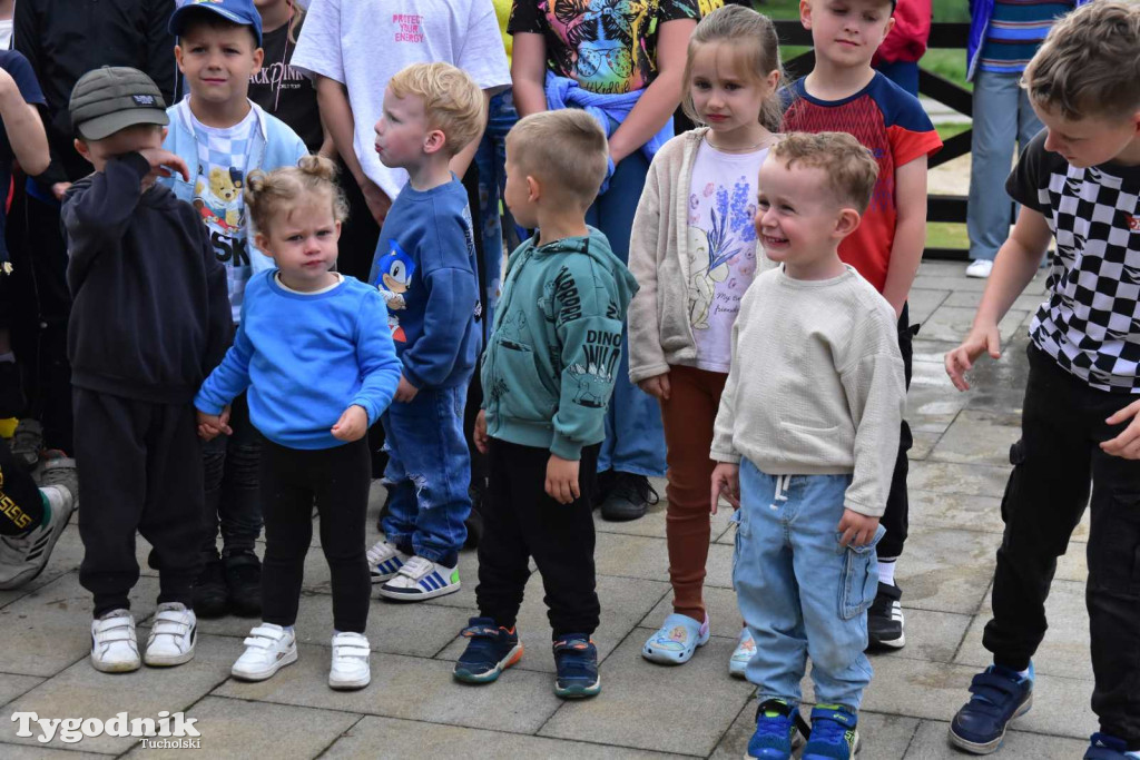 Dzień Dziecka w Stobnie to bezgraniczna radość kilkudziesięciu uśmiechniętych dzieci
