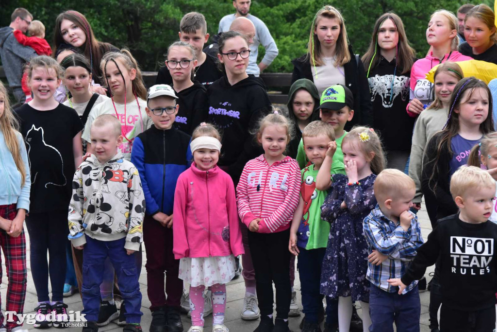 Dzień Dziecka w Stobnie to bezgraniczna radość kilkudziesięciu uśmiechniętych dzieci