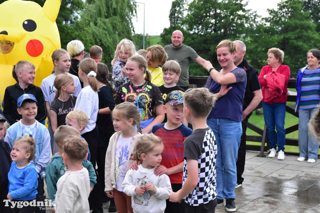 Dzień Dziecka w Stobnie to bezgraniczna radość kilkudziesięciu uśmiechniętych dzieci