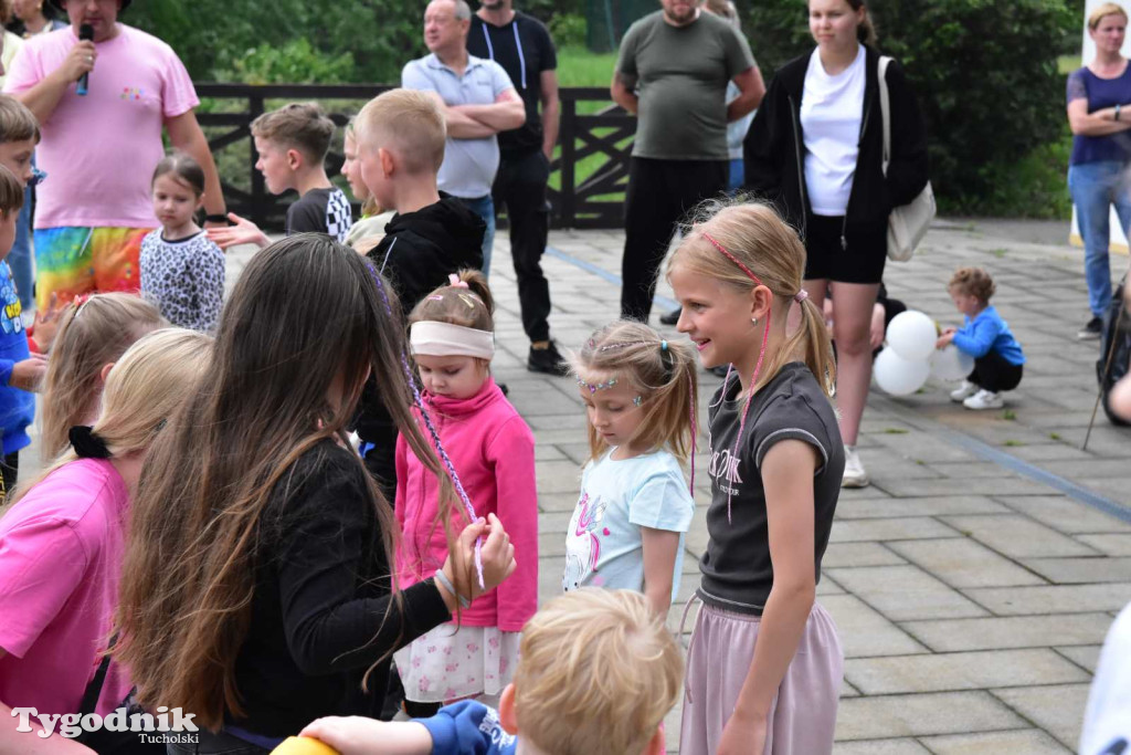Dzień Dziecka w Stobnie to bezgraniczna radość kilkudziesięciu uśmiechniętych dzieci