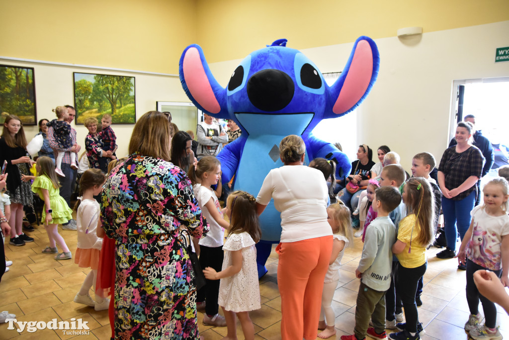 Dzień Dziecka w Raciążu: animacje, występy i maskotka Stitch\'a / ZDJĘCIA