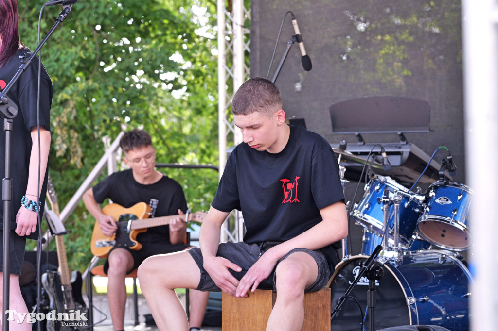 Tuchola, rynek. TOK\'n\'ROCK - debiut młodzieżowego zespołu! ZDJĘCIA
