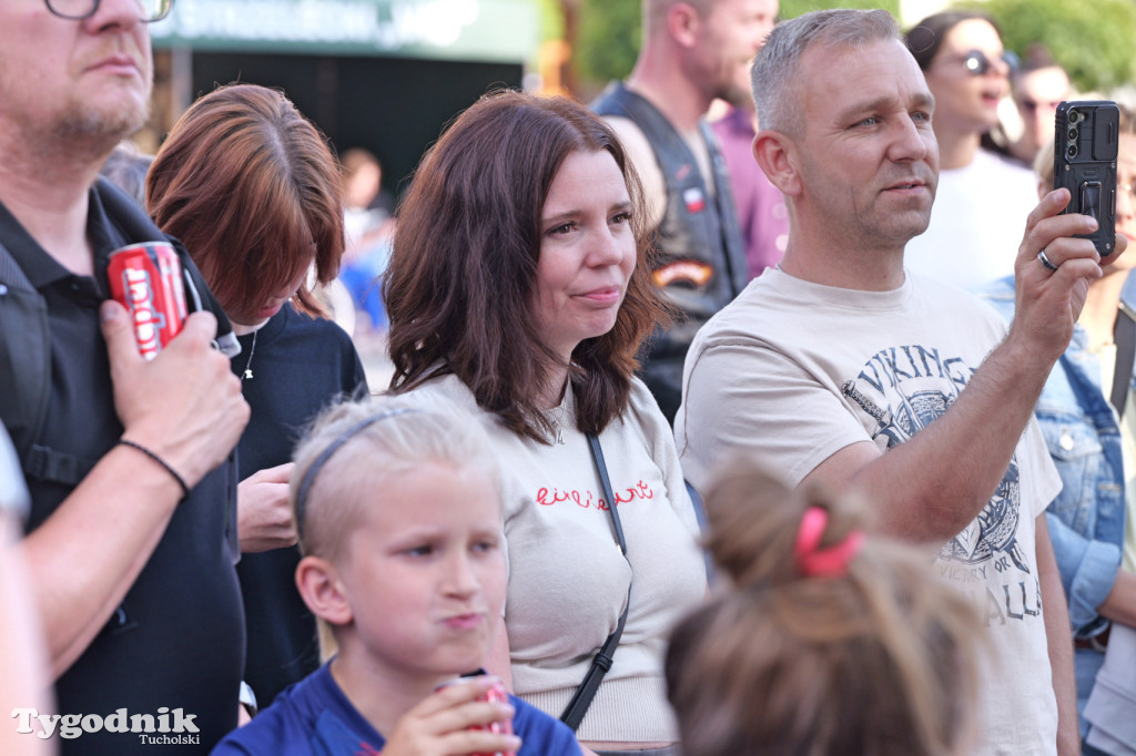 Tuchola, rynek. TOK\'n\'ROCK - debiut młodzieżowego zespołu! ZDJĘCIA
