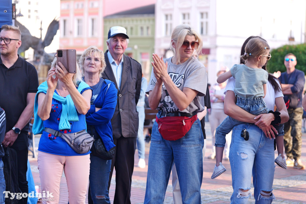 Tuchola, rynek. TOK\'n\'ROCK - debiut młodzieżowego zespołu! ZDJĘCIA