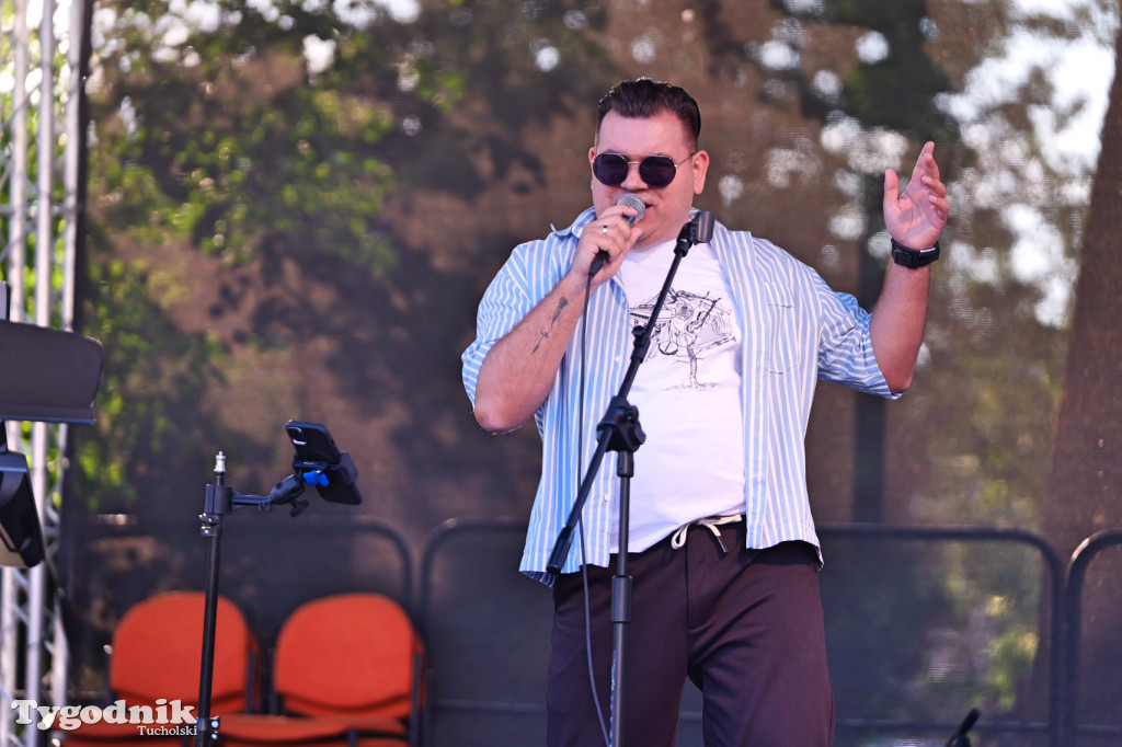 Tuchola, rynek. TOK\'n\'ROCK - debiut młodzieżowego zespołu! ZDJĘCIA