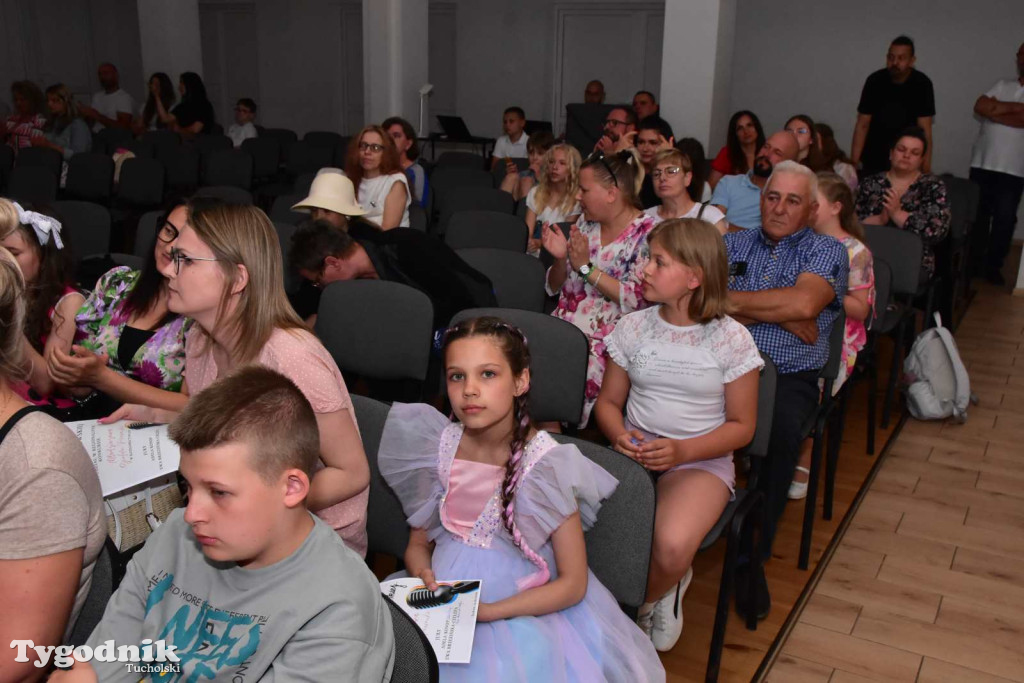 W Śliwicach wystąpili młodzi i utalentowani wokaliści podczas Młodzieżowej Giełdy Piosenki