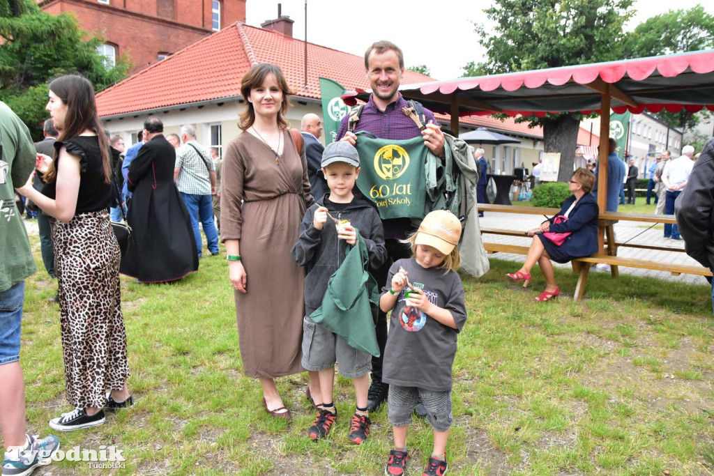 Tuchola: Obchody 60-lecia istnienia Technikum Leśnego im. Adama Loreta