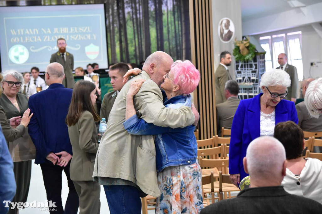 Tuchola: Obchody 60-lecia istnienia Technikum Leśnego im. Adama Loreta