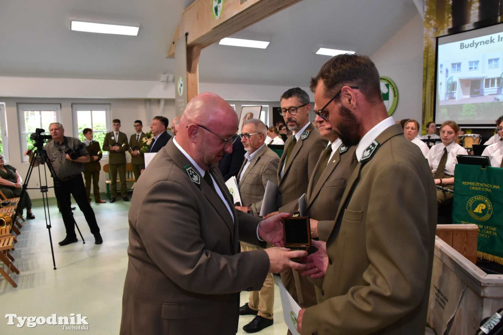 Tuchola: Obchody 60-lecia istnienia Technikum Leśnego im. Adama Loreta