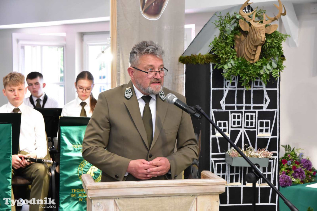 Tuchola: Obchody 60-lecia istnienia Technikum Leśnego im. Adama Loreta