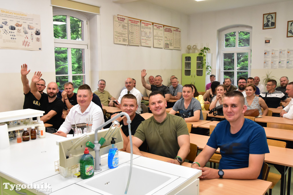 Tuchola: 60-lecie Technikum Leśnego w Tucholi - spotkania z dawnymi wychowawcami i zwiedzanie klas