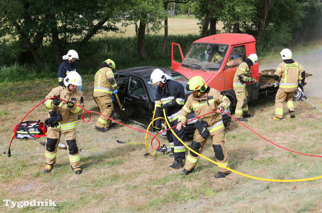Gminne zawody strażackie i Dzień Strażaka w Rzepicznej