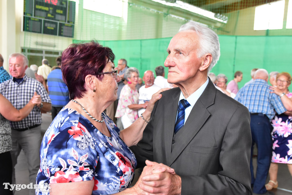Cekcyn: Taneczna Biesiada seniorów - pakiet dosłownie płonął. Co tam się działo!