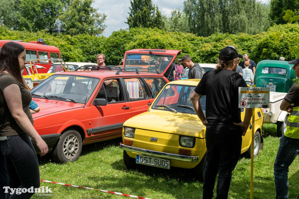 TUCHOLA: Wystawa Pojazdów Zabytkowych 2025 / PONAD 200 POJAZDÓW