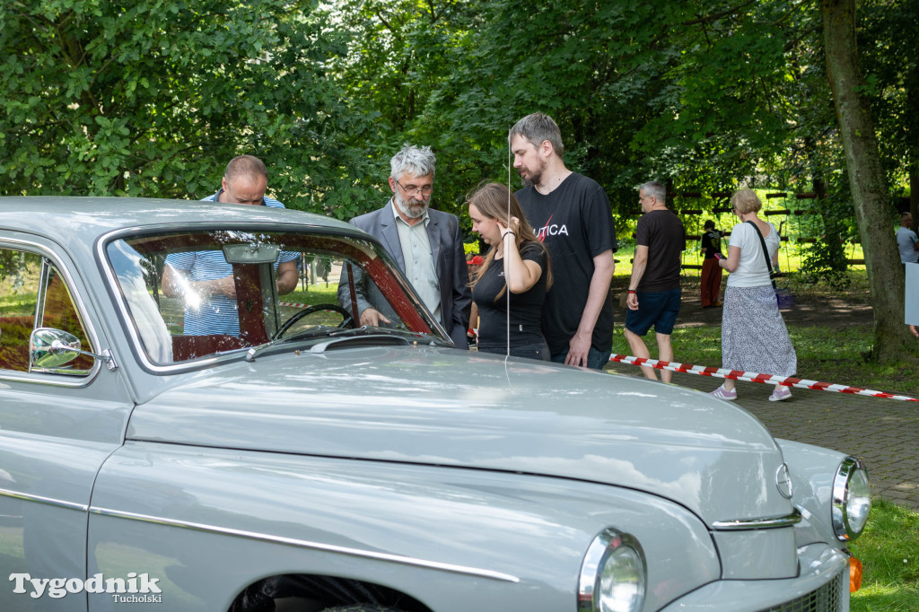 TUCHOLA: Wystawa Pojazdów Zabytkowych 2025 / PONAD 200 POJAZDÓW
