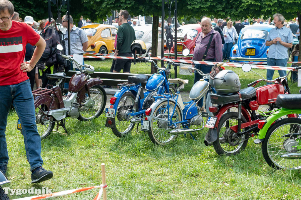 TUCHOLA: Wystawa Pojazdów Zabytkowych 2025 / PONAD 200 POJAZDÓW