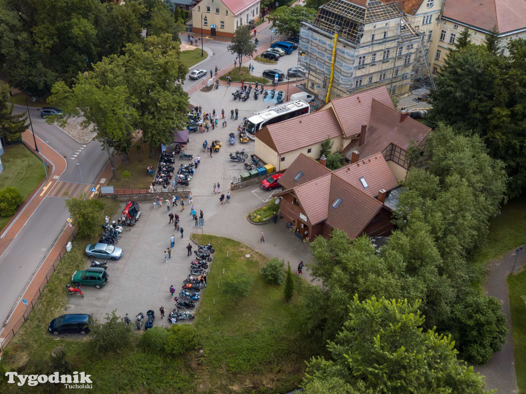 TUCHOLA: Wystawa Pojazdów Zabytkowych 2025 / PONAD 200 POJAZDÓW