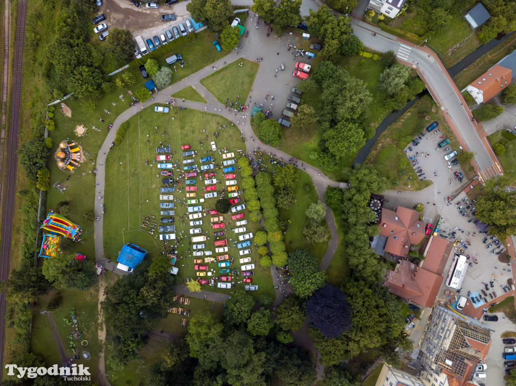 TUCHOLA: Wystawa Pojazdów Zabytkowych 2025 / PONAD 200 POJAZDÓW