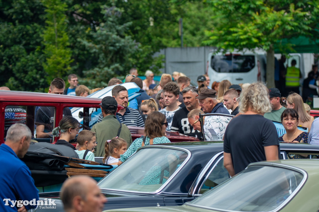 TUCHOLA: Wystawa Pojazdów Zabytkowych 2025 / PONAD 200 POJAZDÓW