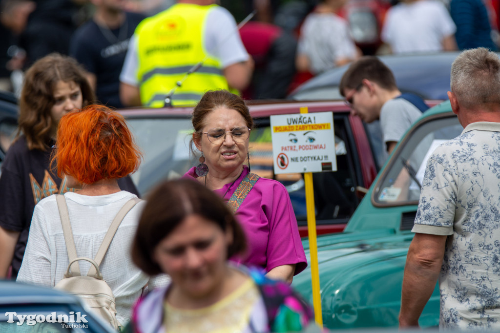 TUCHOLA: Wystawa Pojazdów Zabytkowych 2025 / PONAD 200 POJAZDÓW