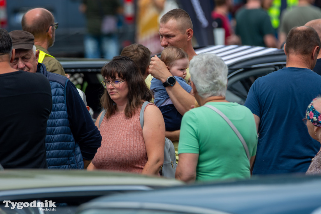 TUCHOLA: Wystawa Pojazdów Zabytkowych 2025 / PONAD 200 POJAZDÓW