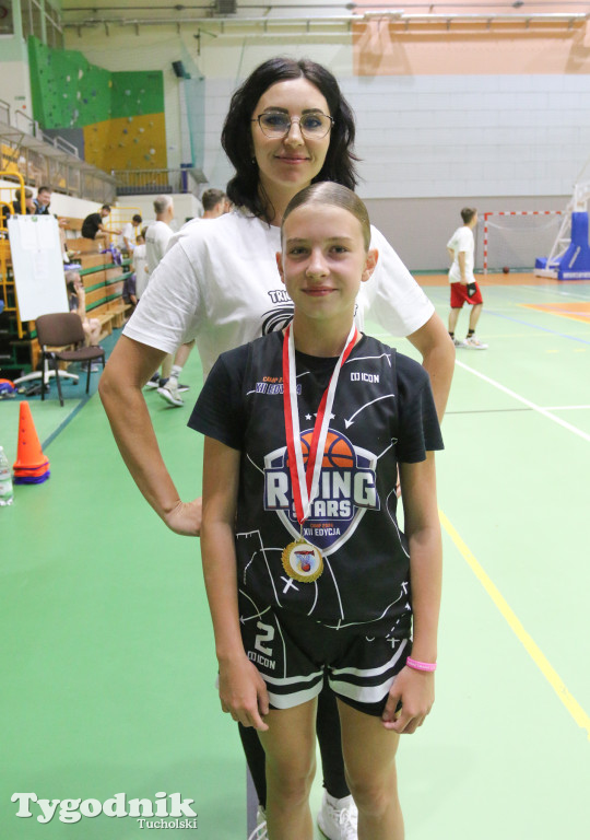 Trio Basket w Tucholi - kilka godzin w hali sportowej rządziła koszykówka.