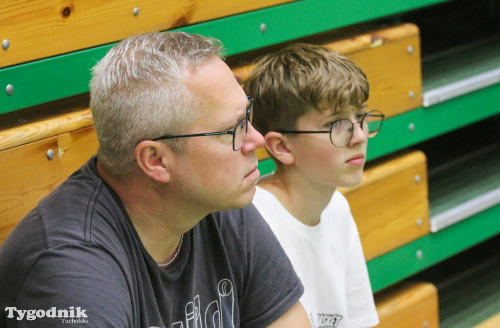 Trio Basket w Tucholi - kilka godzin w hali sportowej rządziła koszykówka.