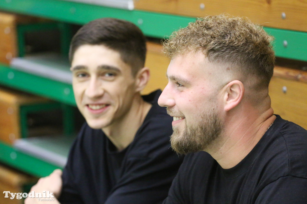 Trio Basket w Tucholi - kilka godzin w hali sportowej rządziła koszykówka.