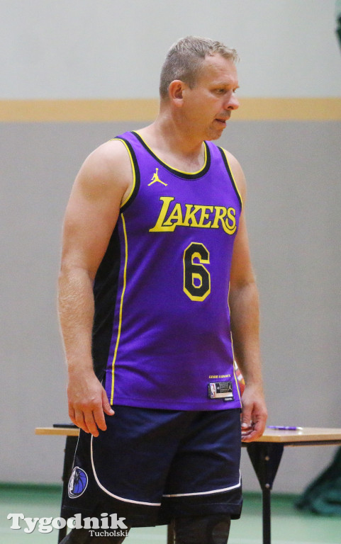 Trio Basket w Tucholi - kilka godzin w hali sportowej rządziła koszykówka.