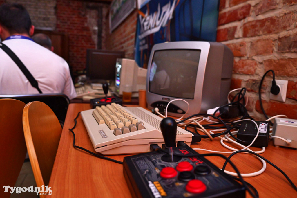 Tuchola. Amiga i Commodore 64 znów rządzą!