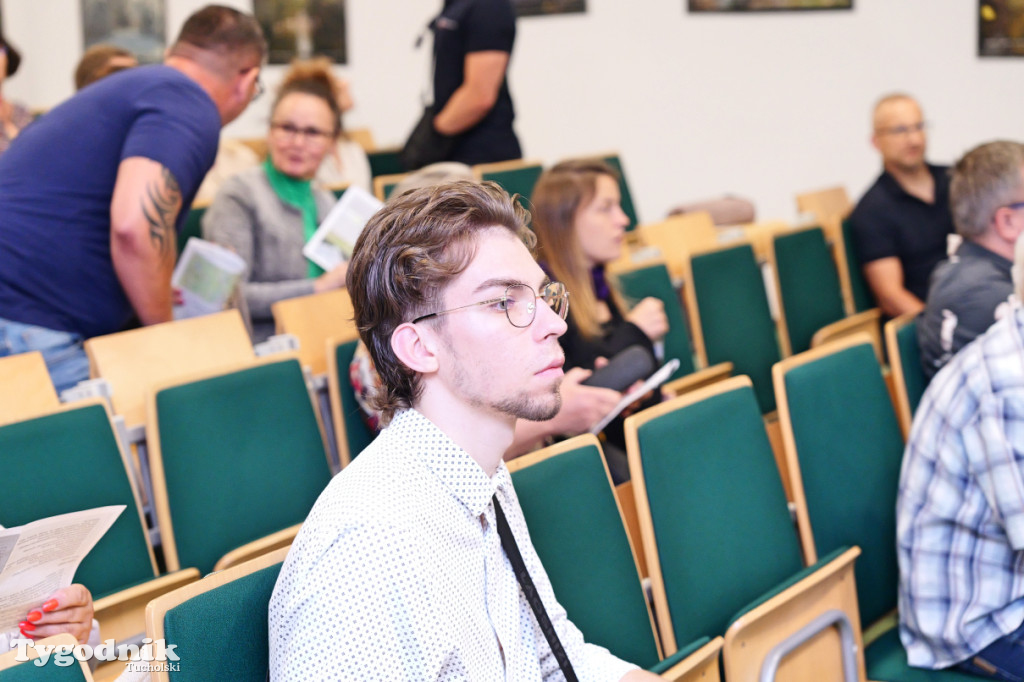 Obwodnica Tucholi. Pełna sala na spotkaniu z mieszkańcami