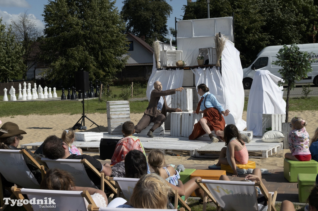 Teatr na plaży w Bysławiu (10 sierpnia)