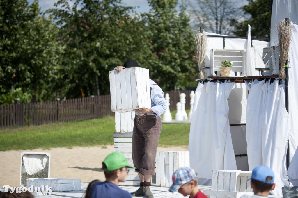 Teatr na plaży w Bysławiu (10 sierpnia)