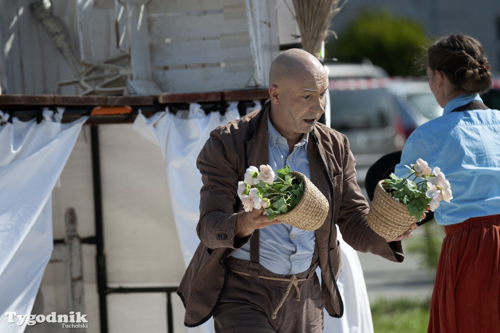 Teatr na plaży w Bysławiu (10 sierpnia)
