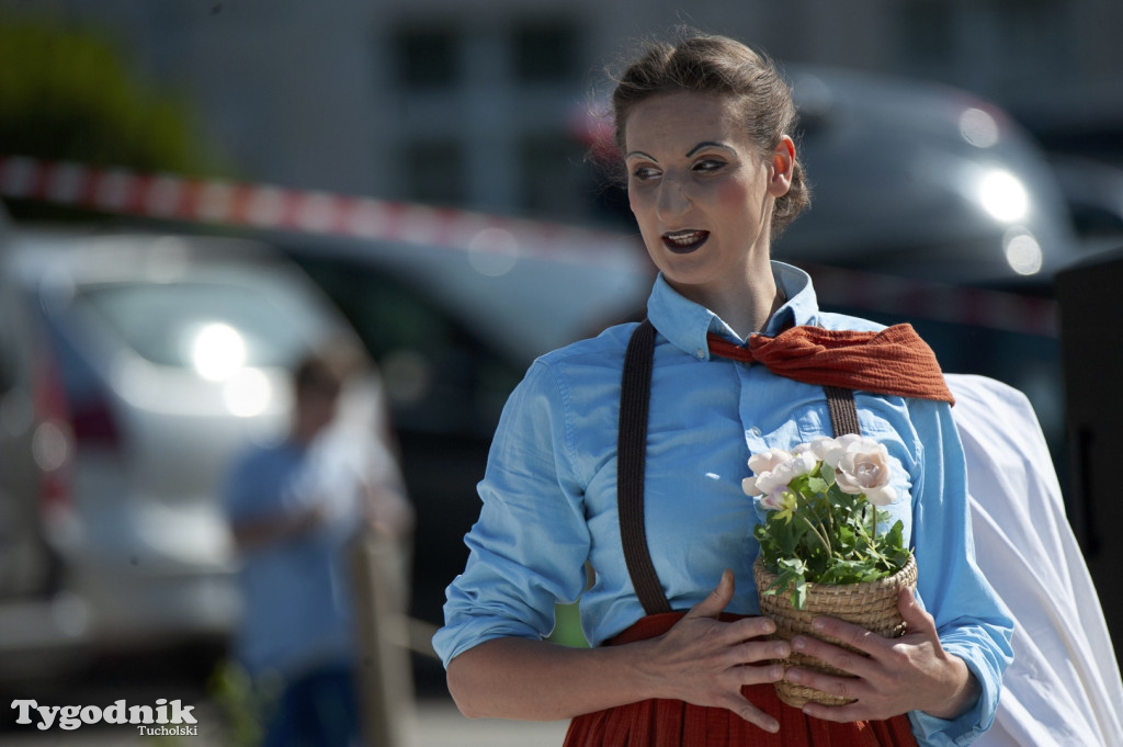 Teatr na plaży w Bysławiu (10 sierpnia)