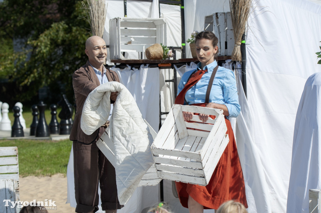 Teatr na plaży w Bysławiu (10 sierpnia)