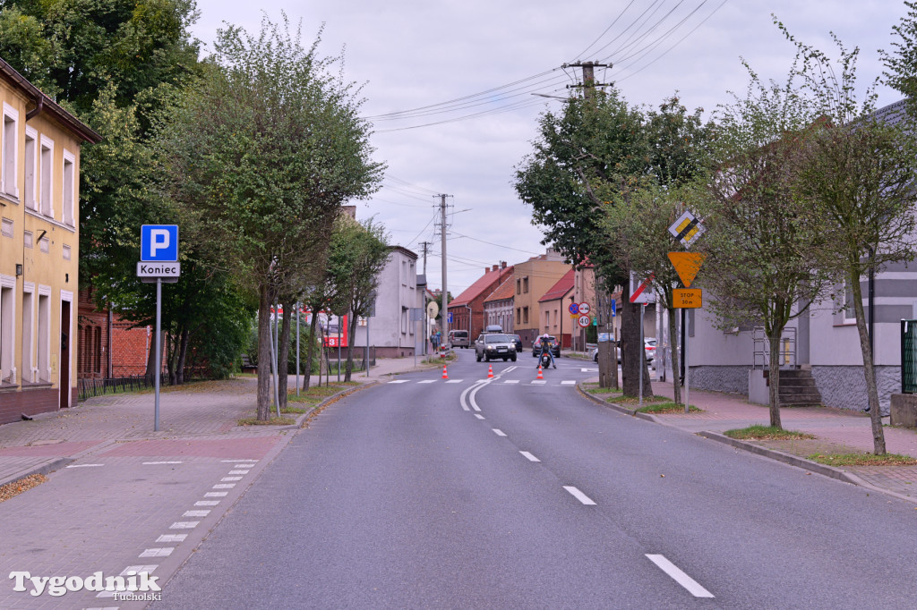 Motocykl i osobówka. Zdarzenie koło szpitala w Tucholi