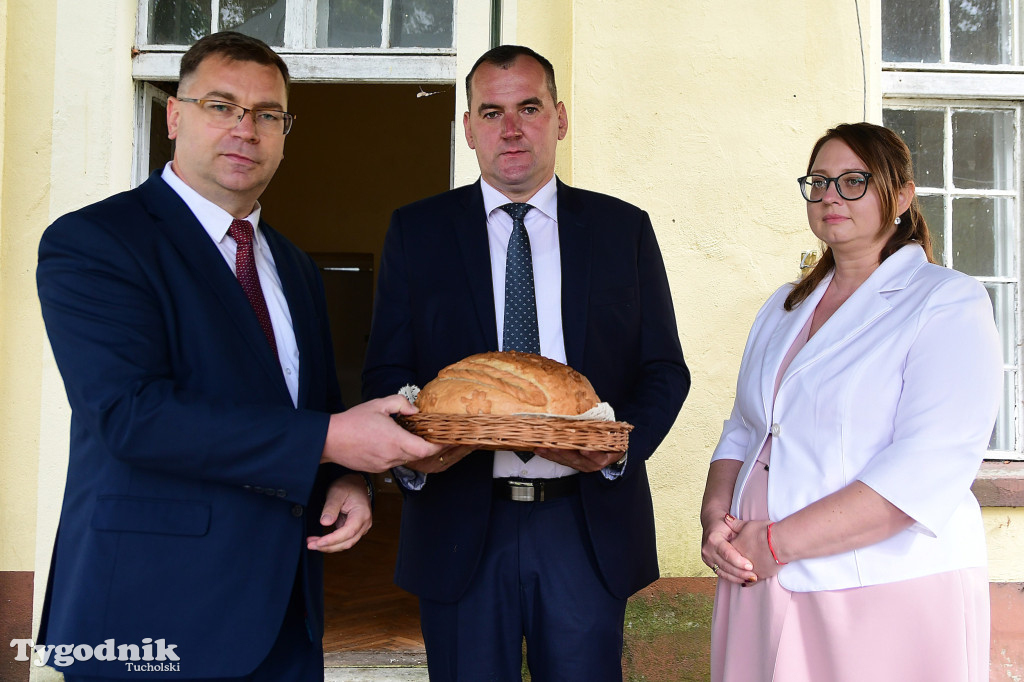 Dożynki gminy Gostycyn 2025 w Kamienicy przed pałacem