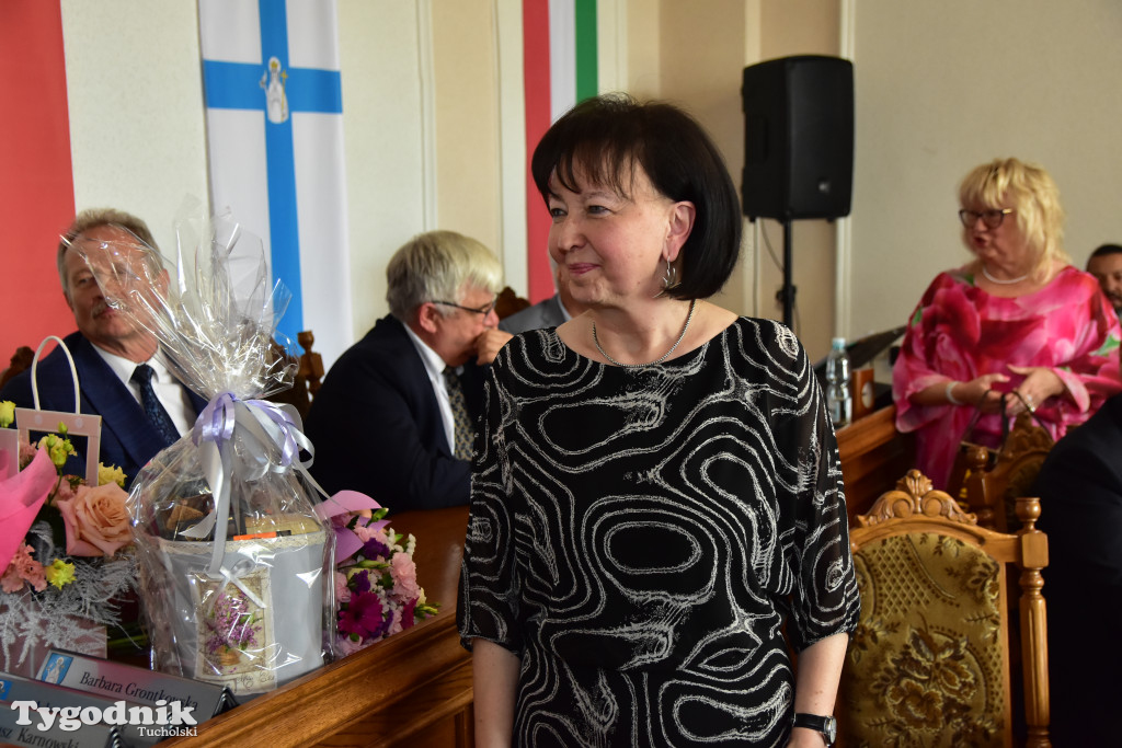 Tuchola: Hanna Szramka przeszła na emeryturę. Wzruszająca uroczystośc w tuchokskim urzędzie