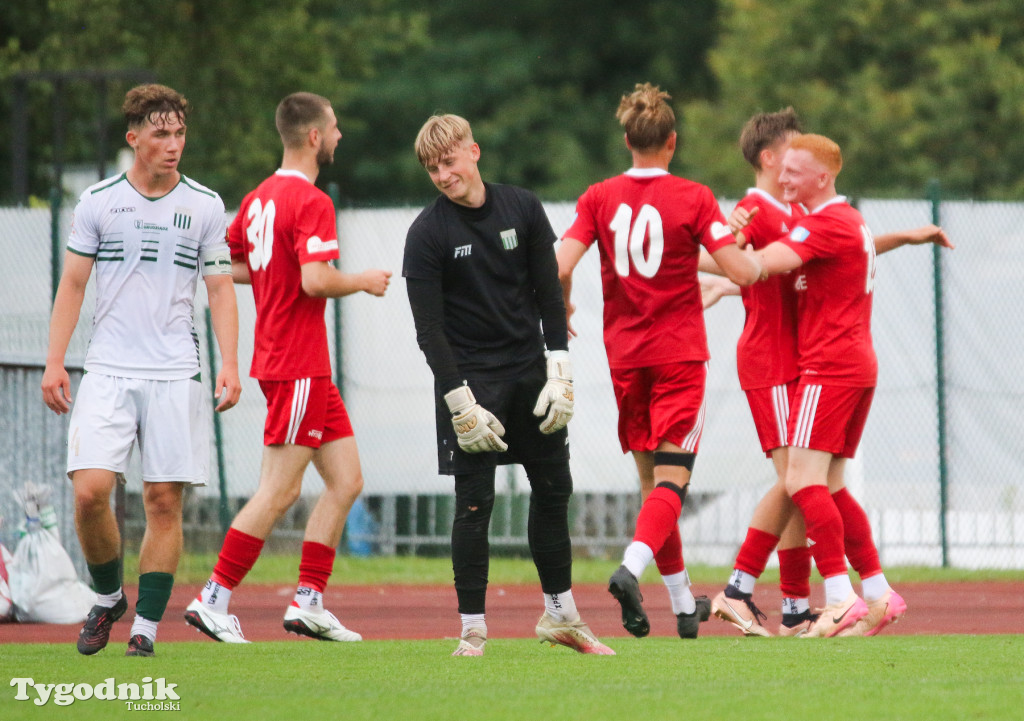 Klasa okręgowa: Tucholanka Tuchola - Olimpia II Grudziądz 4:0 (3:0)