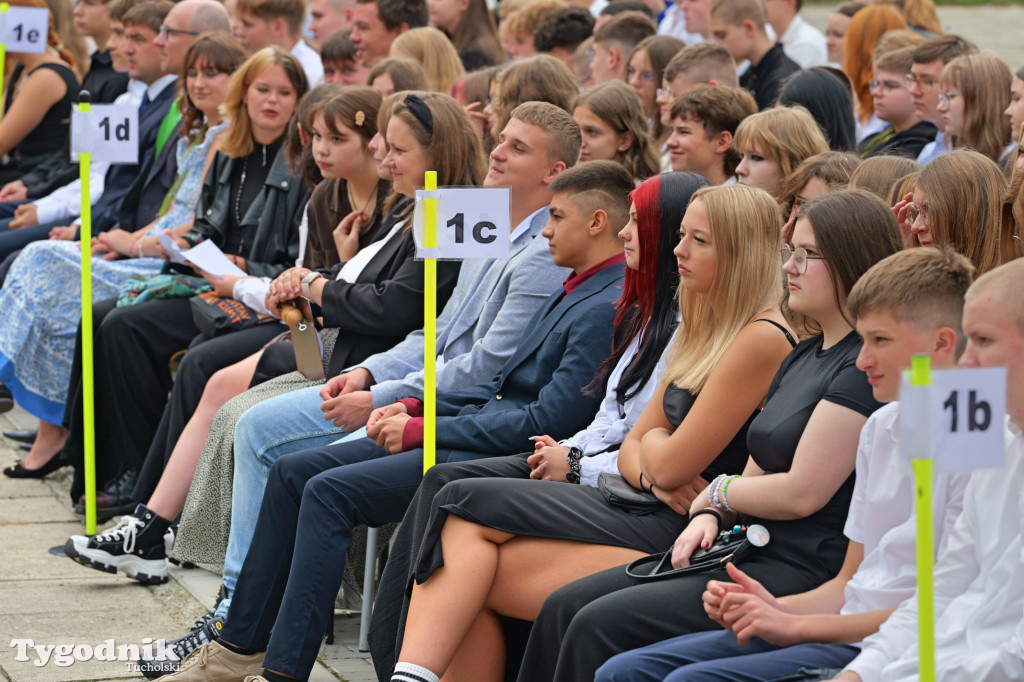 Nowodworek i klasa mundurowa - rok szkolny