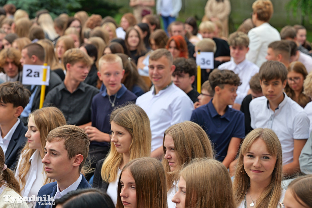 Nowodworek i klasa mundurowa - rok szkolny