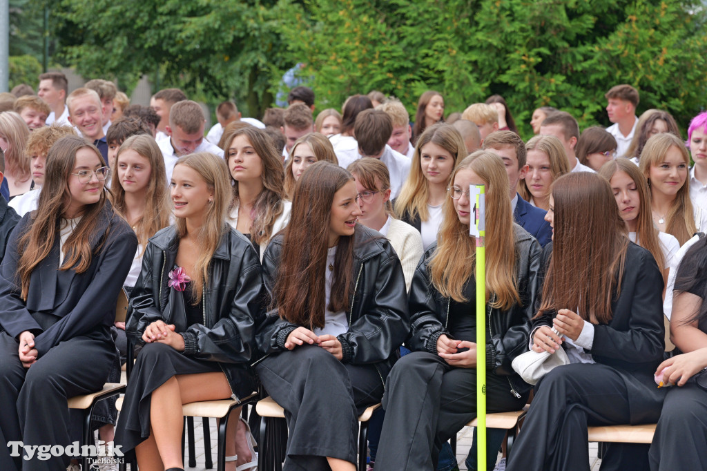 Nowodworek i klasa mundurowa - rok szkolny