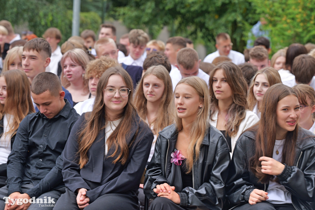 Nowodworek i klasa mundurowa - rok szkolny