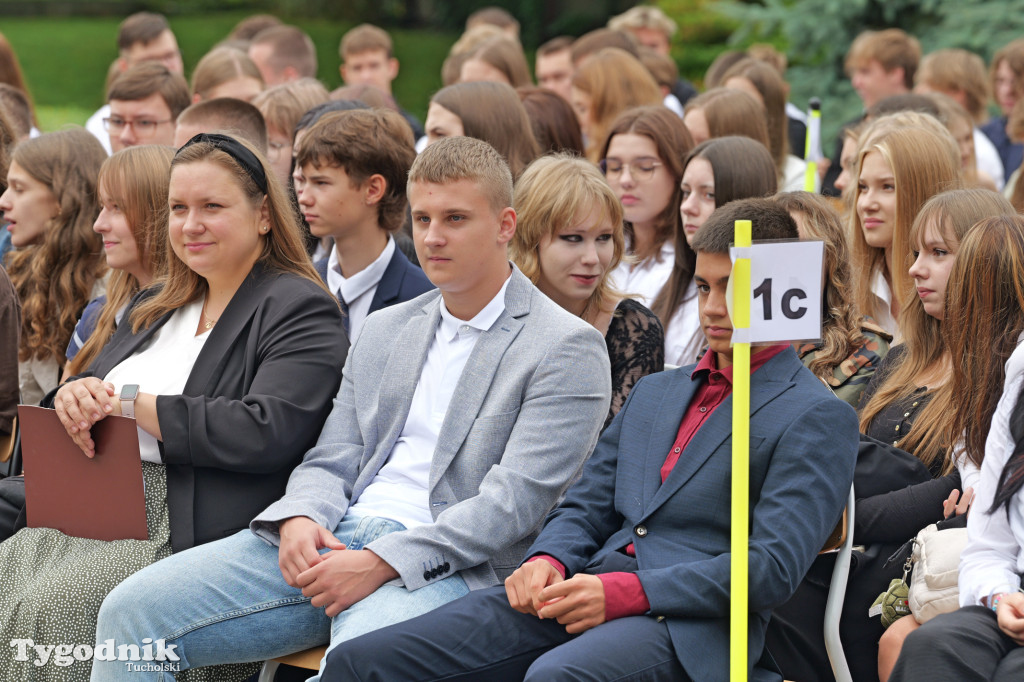 Nowodworek i klasa mundurowa - rok szkolny